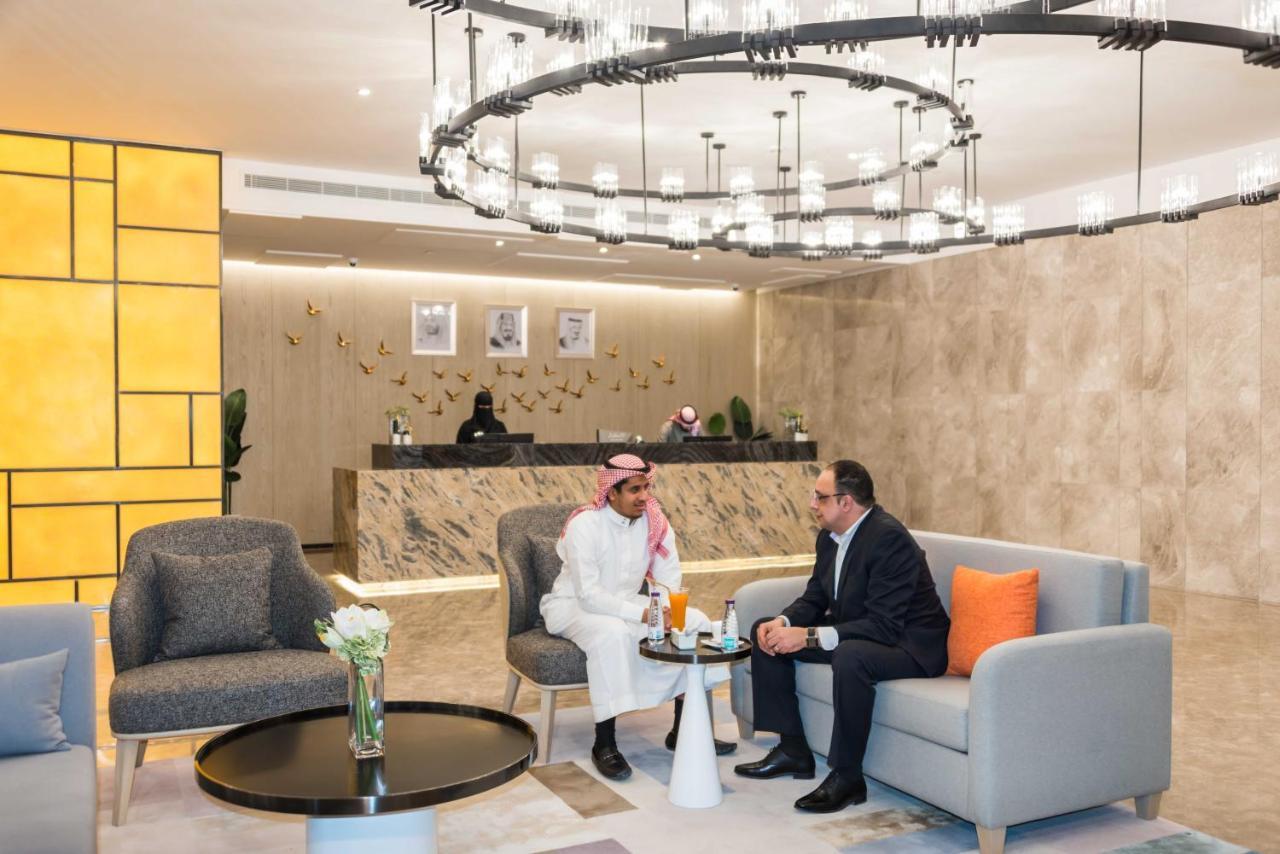 Aber Al Takhassusi Hotell Riyadh Exteriör bild