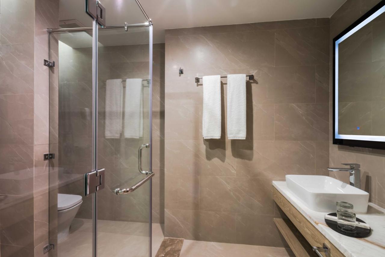 Aber Al Takhassusi Hotell Riyadh Exteriör bild